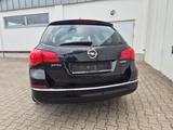 Opel Astra J Sport Tourer 2.HD TÜV NEU LENKRADHEIZUNG - Opel Astra mit Benzin-Antrieb in Berlin: Kombi, Automatik
