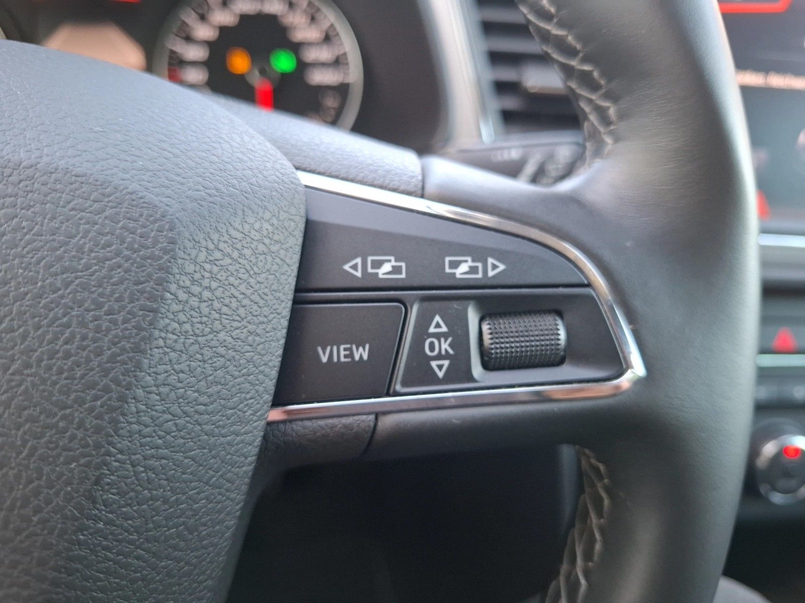 Fahrzeugabbildung SEAT Leon ST TDI Style DSG Navi ACC RFK beats SHZ
