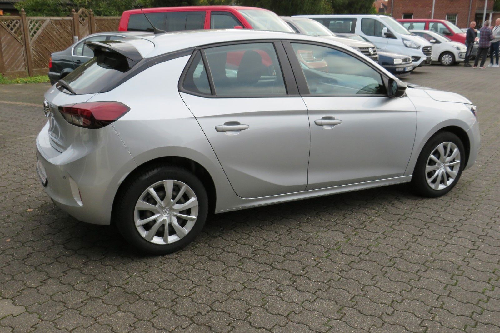 Fahrzeugabbildung Opel Corsa F Edition AUTOMATIK NAVI SITZH. PDC 1.HD