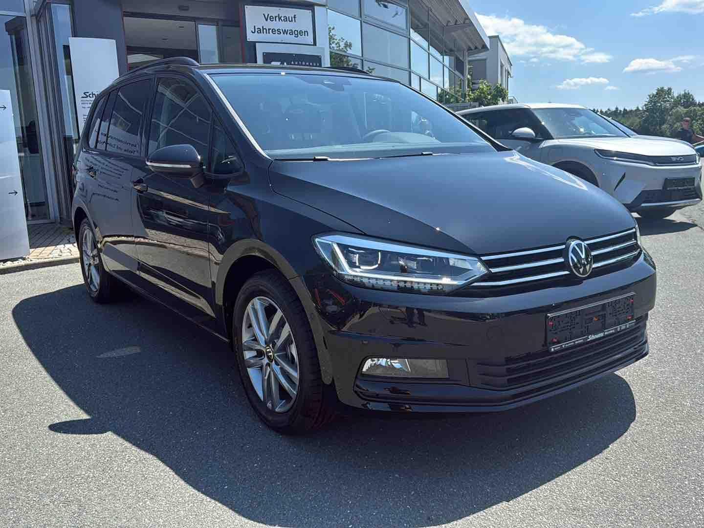 Volkswagen Touran 1.5 TSI DSG Comfortline + APP + 7 Sitze