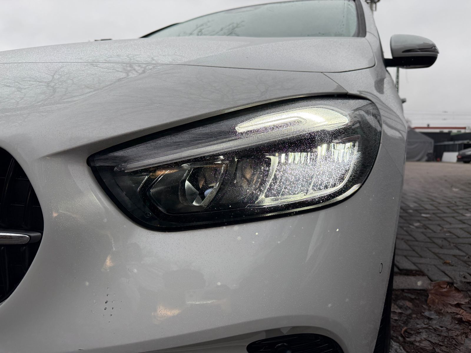 Fahrzeugabbildung Mercedes-Benz B 200 MULTIBEAM*TEMPO*KAMERA*AHK*WIDESCREEN