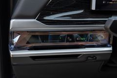 BMW 740 – 22 / 33