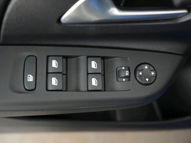 Corsa F FACELIFT EDITION+BLUETOOTH+KLIMA+SITZ-/L