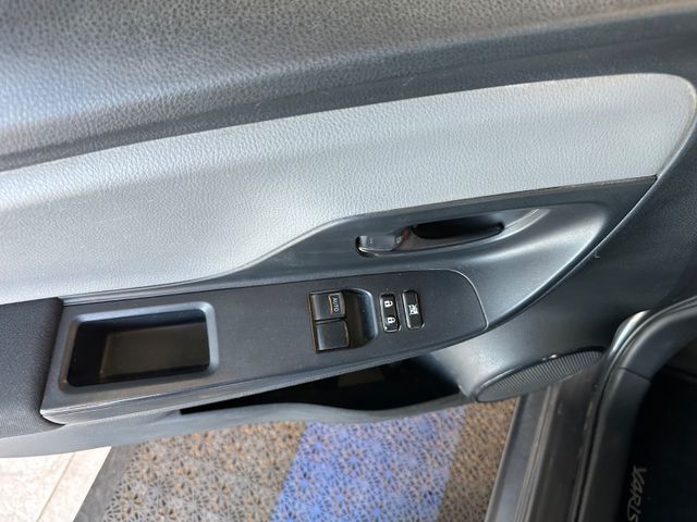 Toyota Yaris Basis