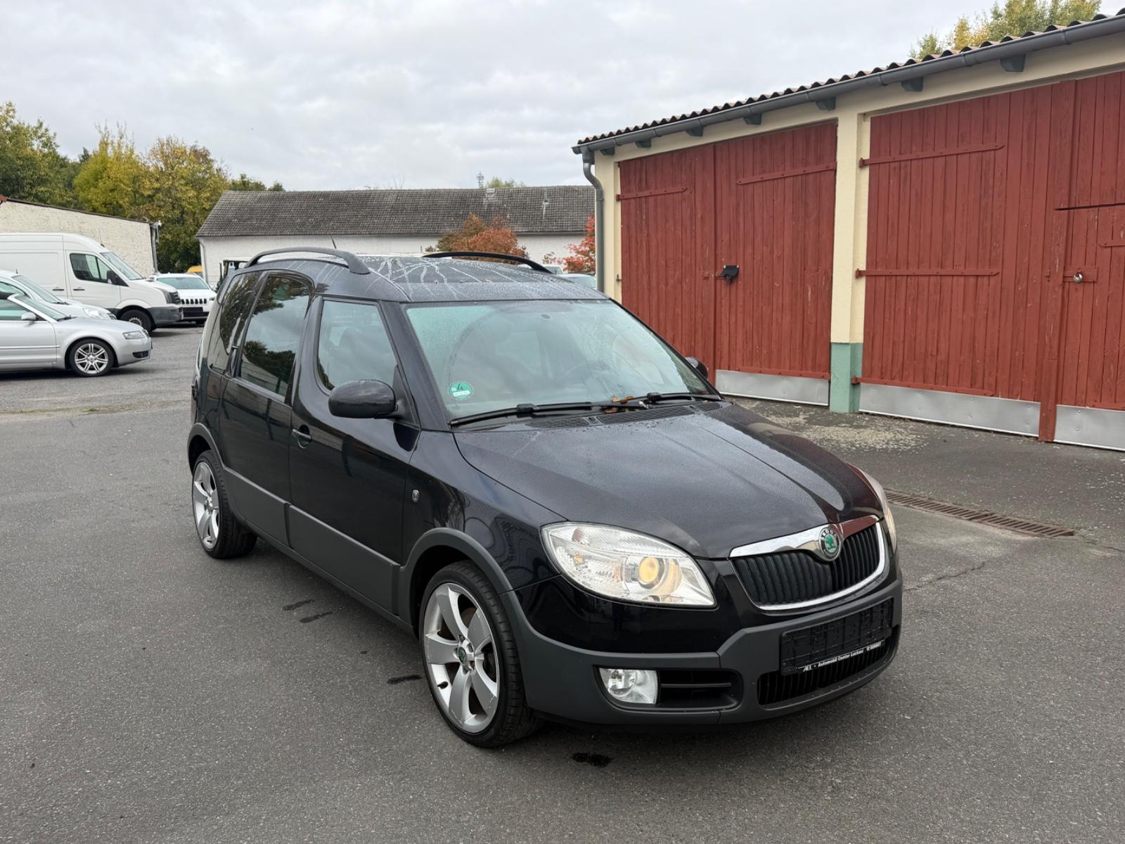 Skoda Roomster 2010 — салон