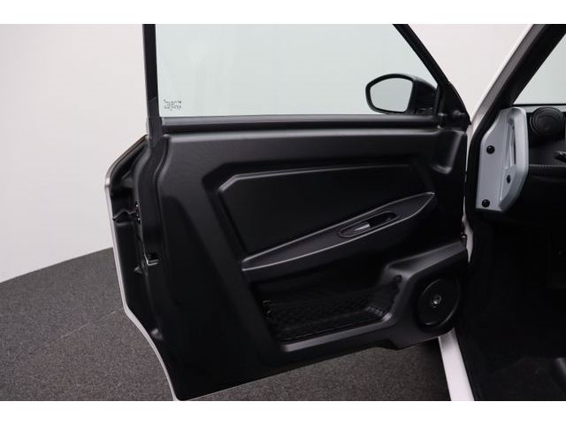 Fahrzeugabbildung Ligier MYLI IDEAL Fahren ab 15 Leasing 199,-Eur.