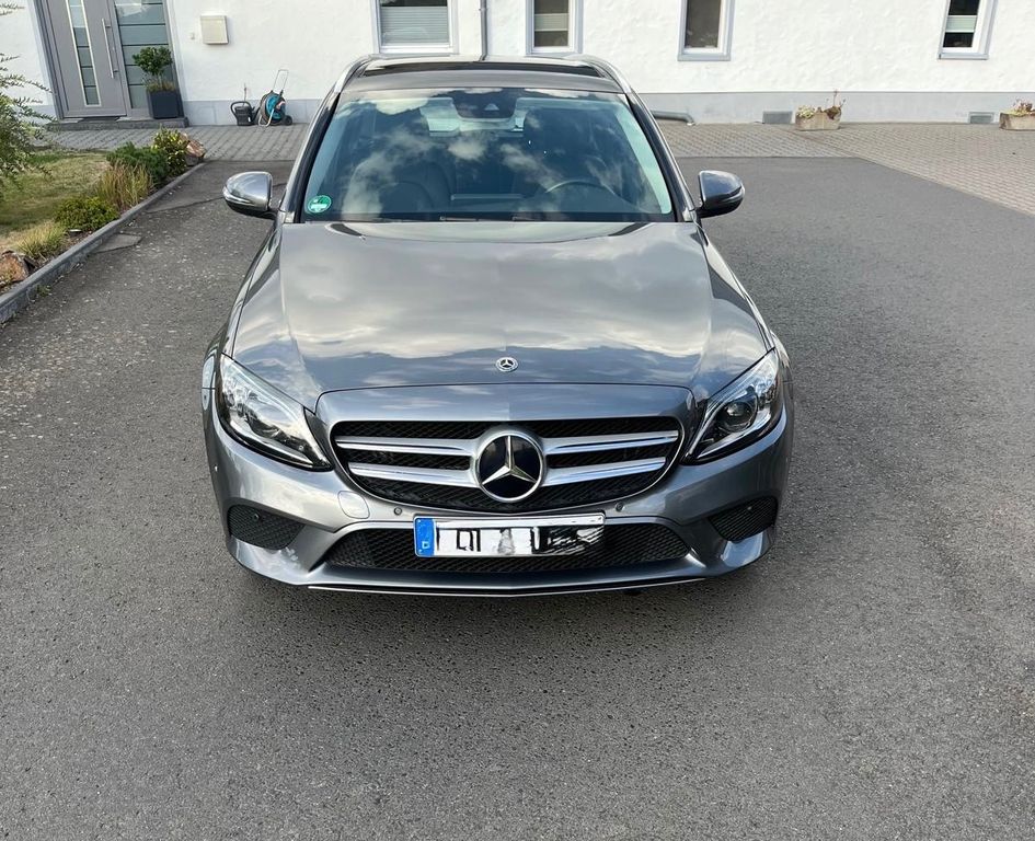 Image of Mercedes-Benz C 220
