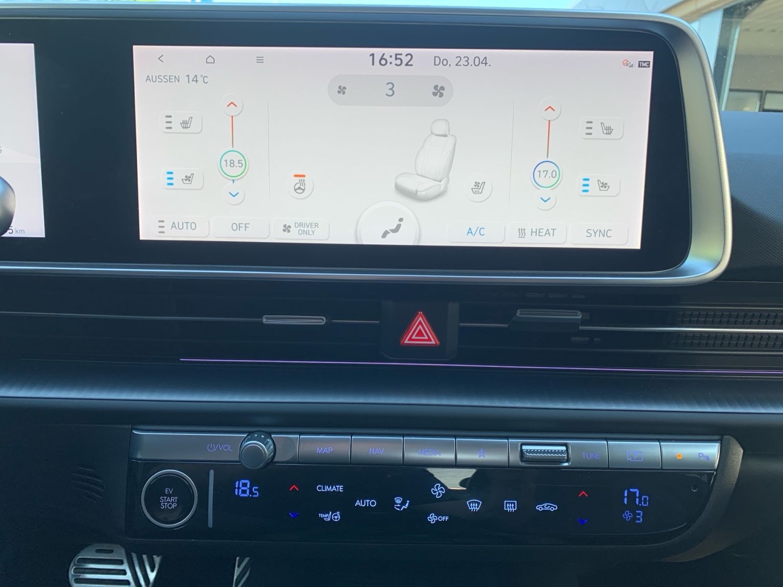 Fahrzeugabbildung Hyundai IONIQ 6 Uniq 77,4 kWh Elektro 4WD