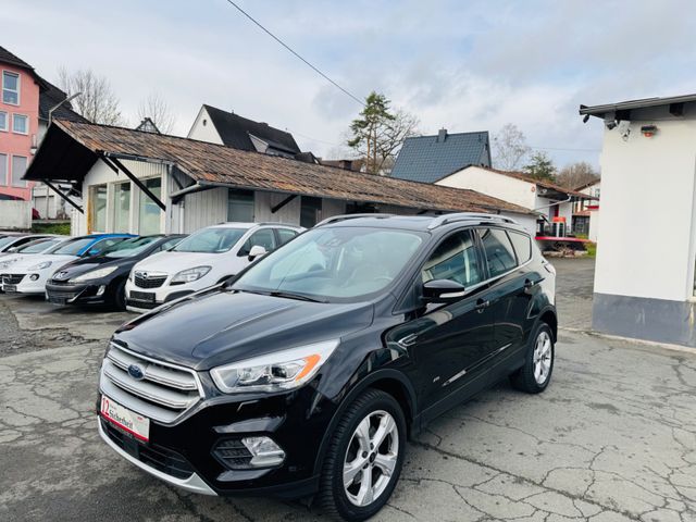 Ford Kuga Titanium/Auto/Navi/Xenon/Teilleder/Kamera/