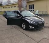 Hyundai i40 cw 1.7 CRDi Style 100kW Style - Hyundai i40 in Berlin