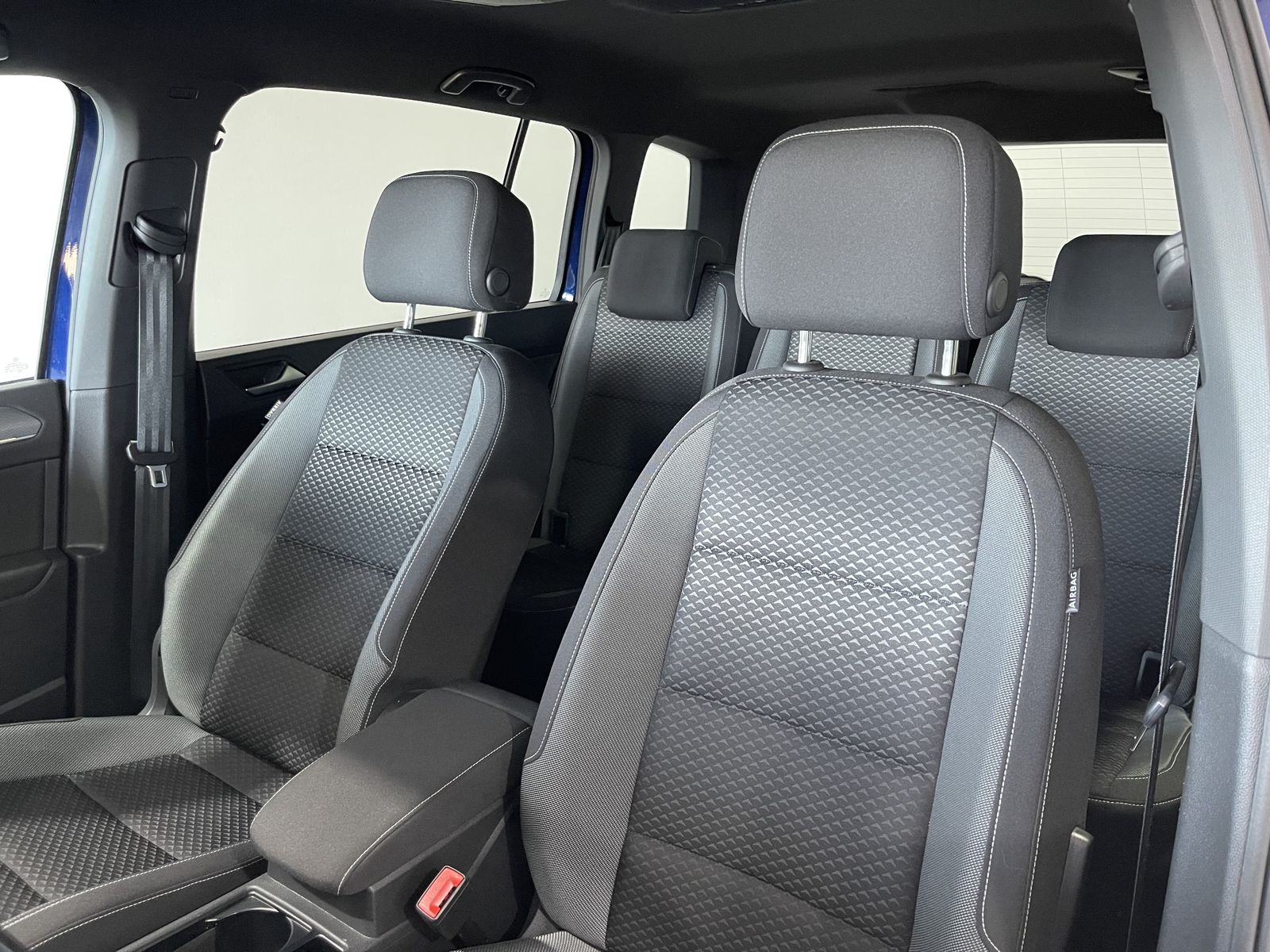 Fahrzeugabbildung Volkswagen Touran Comfortline 2.0 TDI*LED*Navi*PDC*Digital*