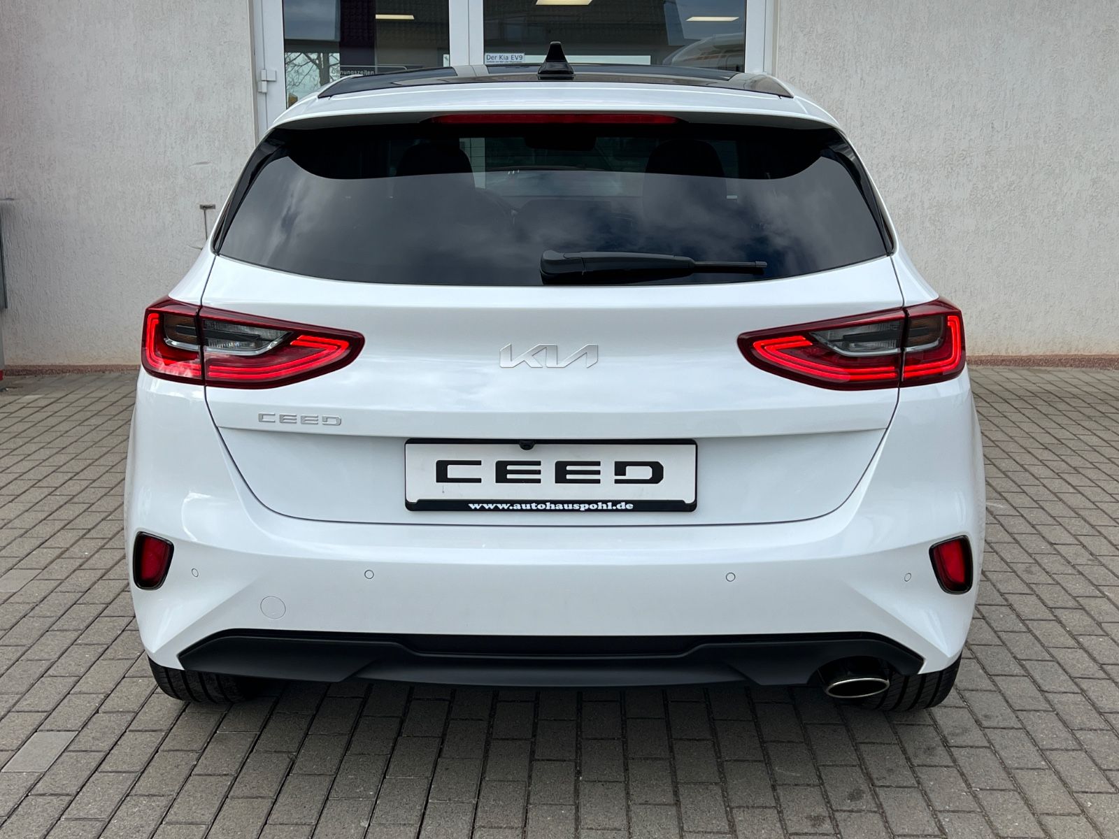 Fahrzeugabbildung Kia CEED 1.5T 140 DCT7 PLAT GD