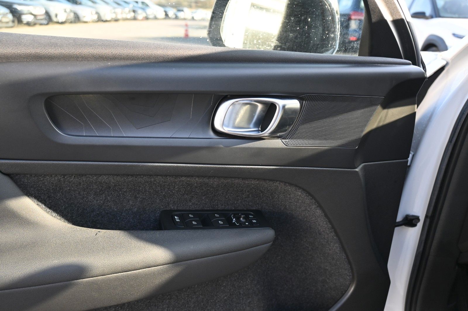 Fahrzeugabbildung Volvo C40 Recharge Pure Electric Plus *LED*STHZ*BLIS