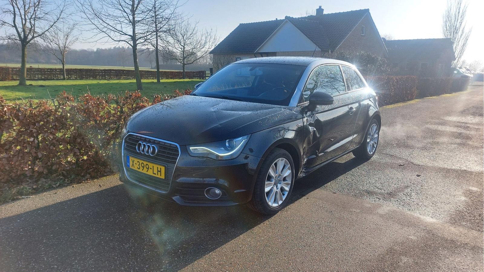 Audi A1 1.2 TFSI Attraction AIRCO BJ 2012