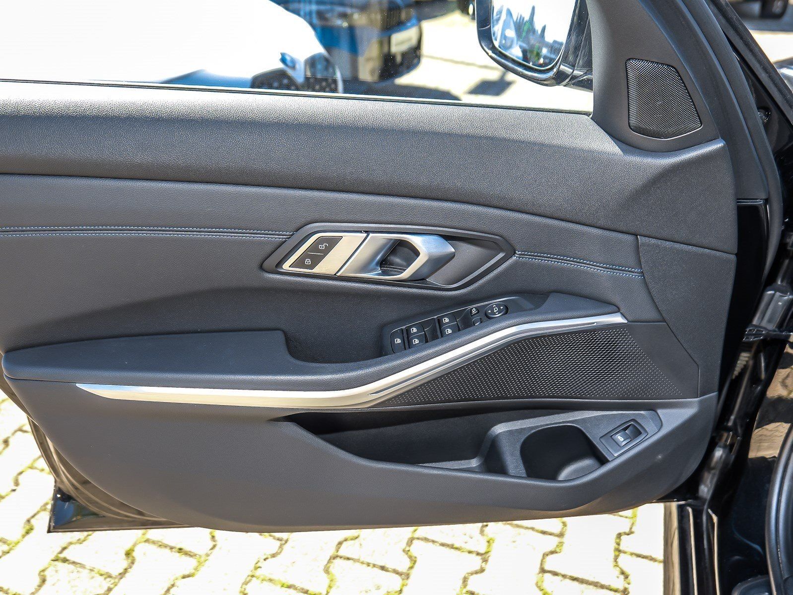 BMW 320i Touring M Sport LC+ Navi RFK HiFi DAB foto 18
