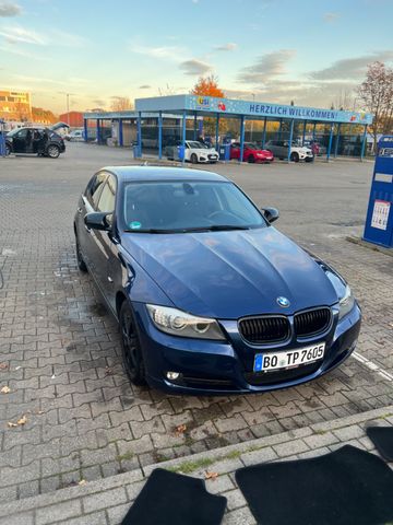 BMW 320d - E90 Facelift/Automatik/Top Zustand