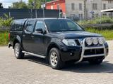 Nissan Navara 2.5 D Doppelkabine - Nissan aus 2013