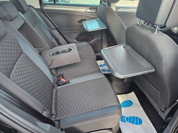 Volkswagen Tiguan - 11