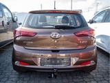 Hyundai i20 1.2 blue Trend KLIMA PDC SHZ LENKRADHEIZUNG - Hyundai i20 Trend mit Benzin-Antrieb