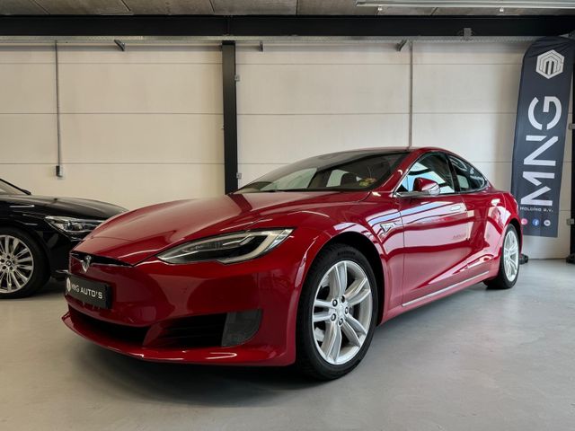 Tesla Model S 90D -