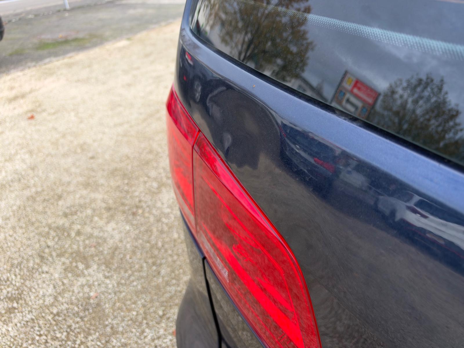 Volkswagen Touran 2015 — photo 14