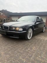 BMW 728 e38 - scheckheftgepflegte BMW 728