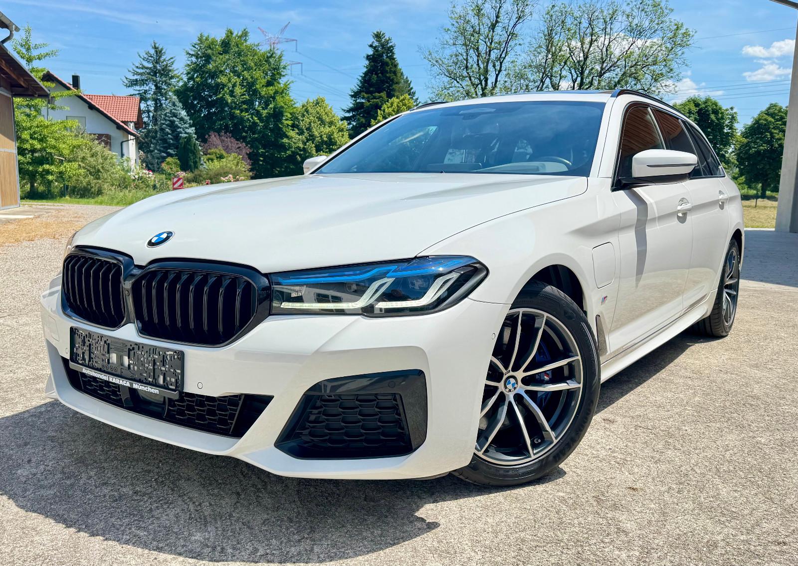 BMW 530e xDrive Touring M Sport Pano AHK LASER VOLL