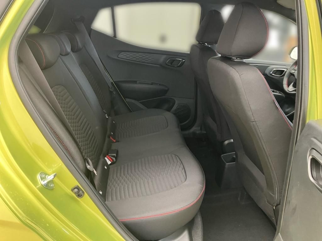 Fahrzeugabbildung Hyundai i10 FL (MY25) 1.0 T-GDI (90 PS) KlimaA Navi PDC