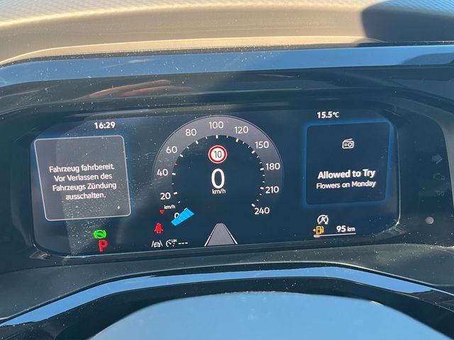 T7 Multivan KÜ 2.0TDI 110kW DSG PANO MATRIX-LED