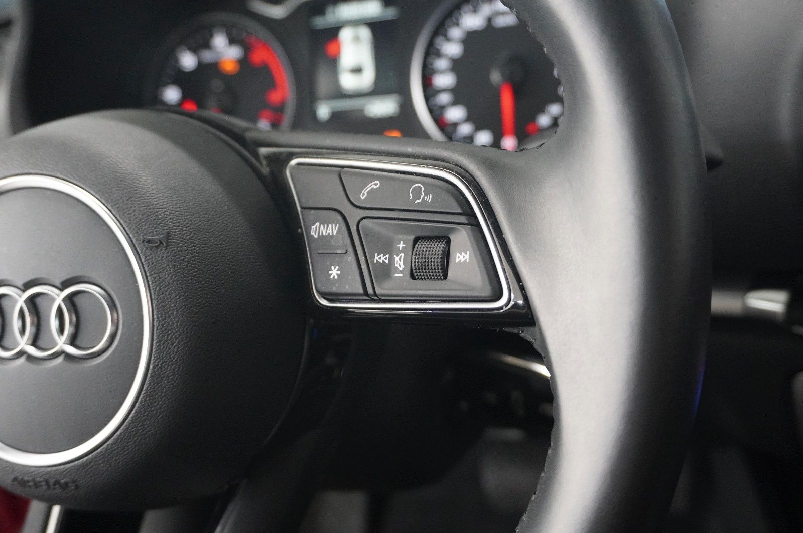 Fahrzeugabbildung Audi A3 LIM. 35 TDI S-TRONIC SPORT NAVI/SH/KAMERA/AHK