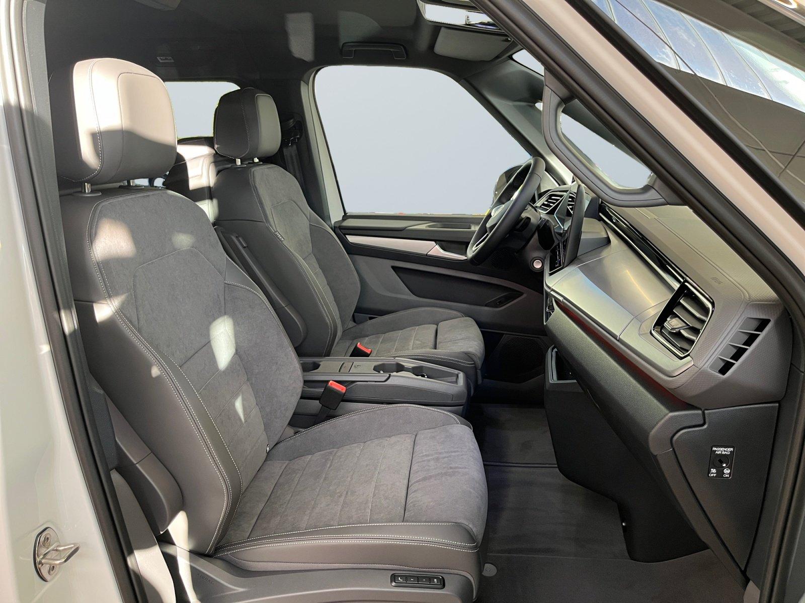 Volkswagen T7 Multivan Edition 2.0 TDI DSG ACC DCC AHK 360°