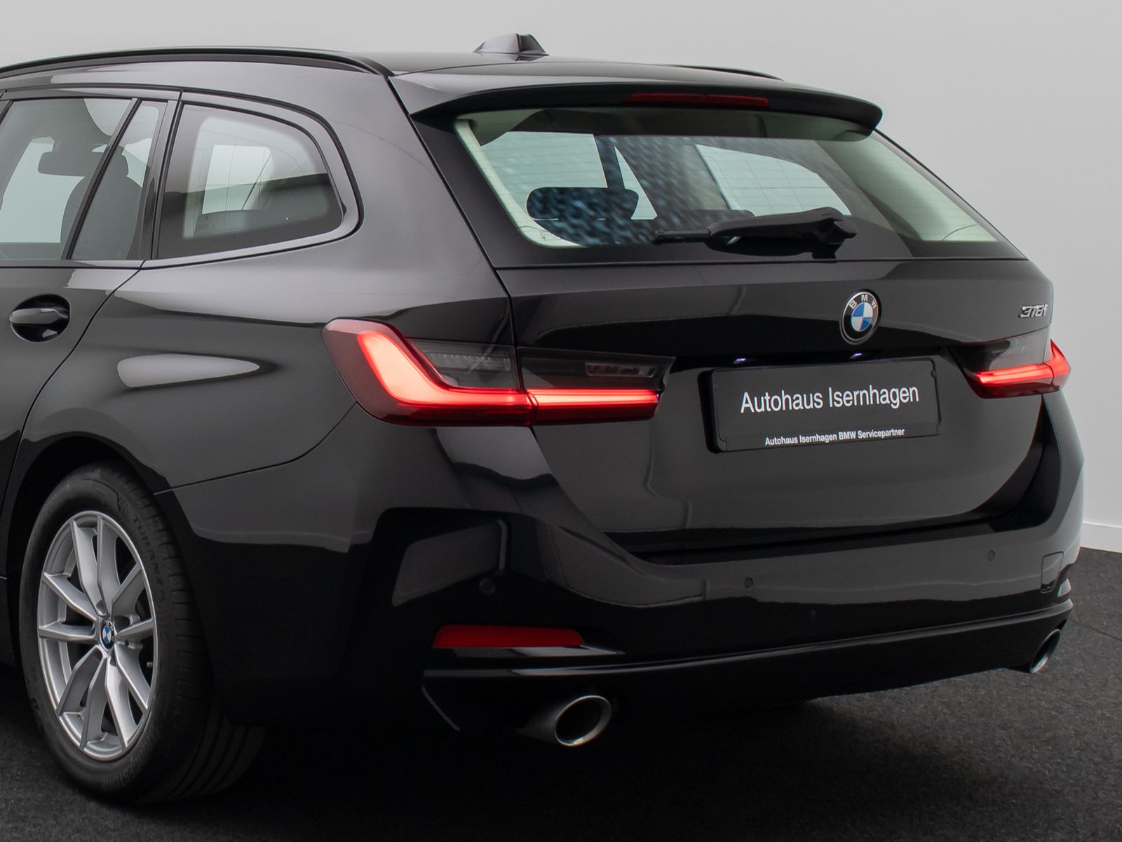 Fahrzeugabbildung BMW 318i Widscreen DAB Memory PDC GeschwindigReg