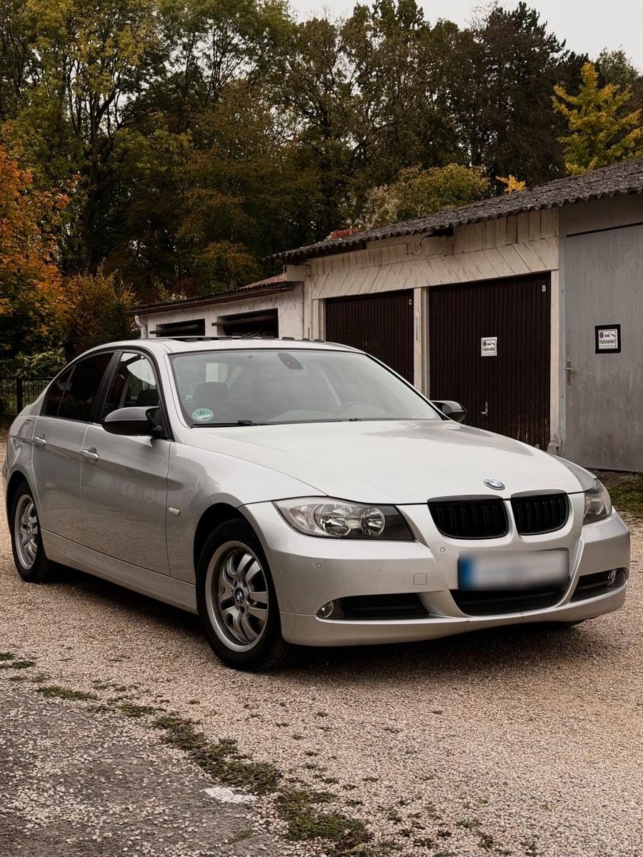 BMW 320