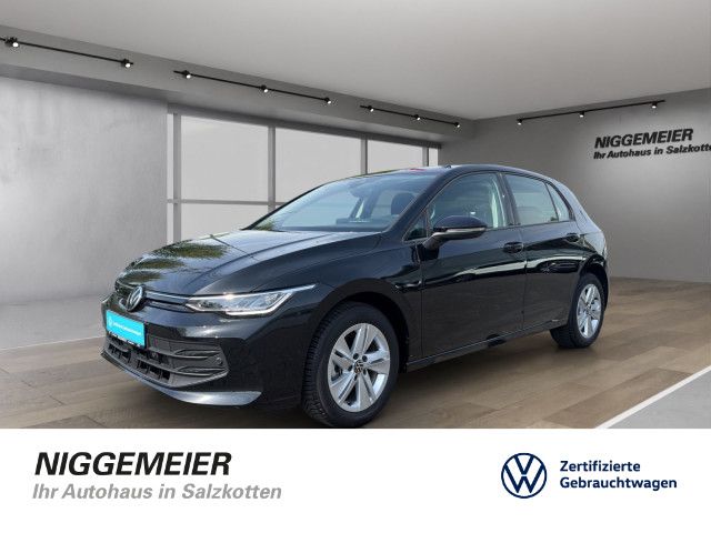 Volkswagen Golf VIII 1.5eTSI DSG Life NAVI+KAMERA+HEAD-UP+A