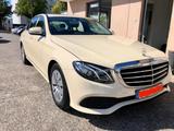 Mercedes-Benz E 220 d Autom.Scheckheftgepflegt - Mercedes-Benz E 220: Beige