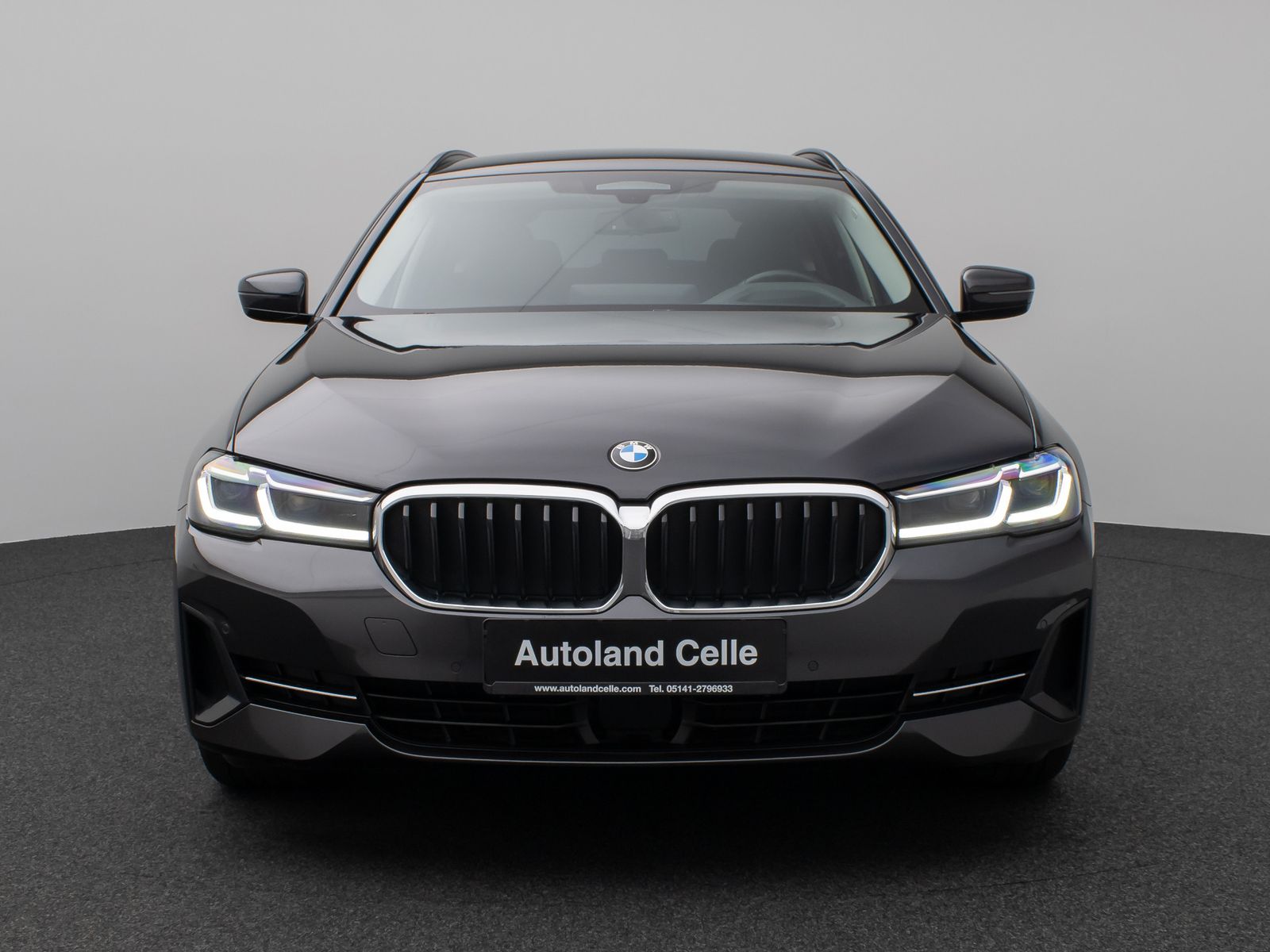 Fahrzeugabbildung BMW 520d Kamera Laser HUD DAB HiFi Stop&Go AHK Sport