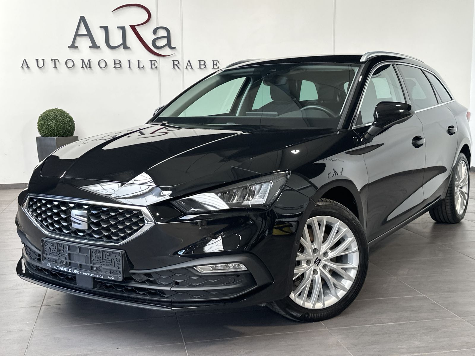 Fahrzeugabbildung SEAT Leon ST 2.0 TDI Xcellence DSG NAV+LED+ACC+KAMERA