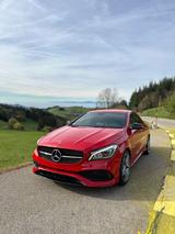 Mercedes-Benz CLA 180 AMGLine, AHK,Tote Winkel,Kamera,Carplay - Mercedes-Benz CLA 180 in Freiburg