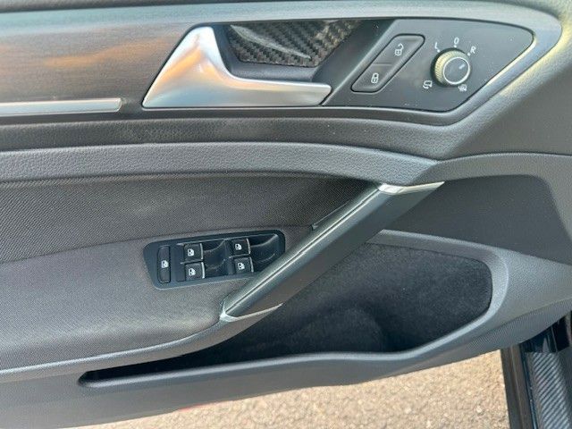 Fahrzeugabbildung Volkswagen Golf VII Lim. GTI Performance LED VIRTUELL