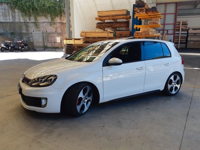 Volkswagen Golf 2.0 TSI 5p. GTI