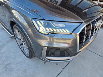 Audi Q7 - 4