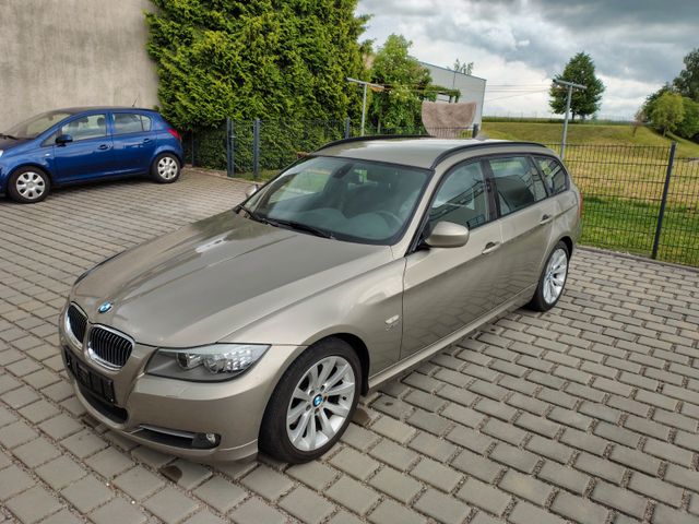 BMW Touring 320d xDrive Sportsitze Leder Xenon Navi