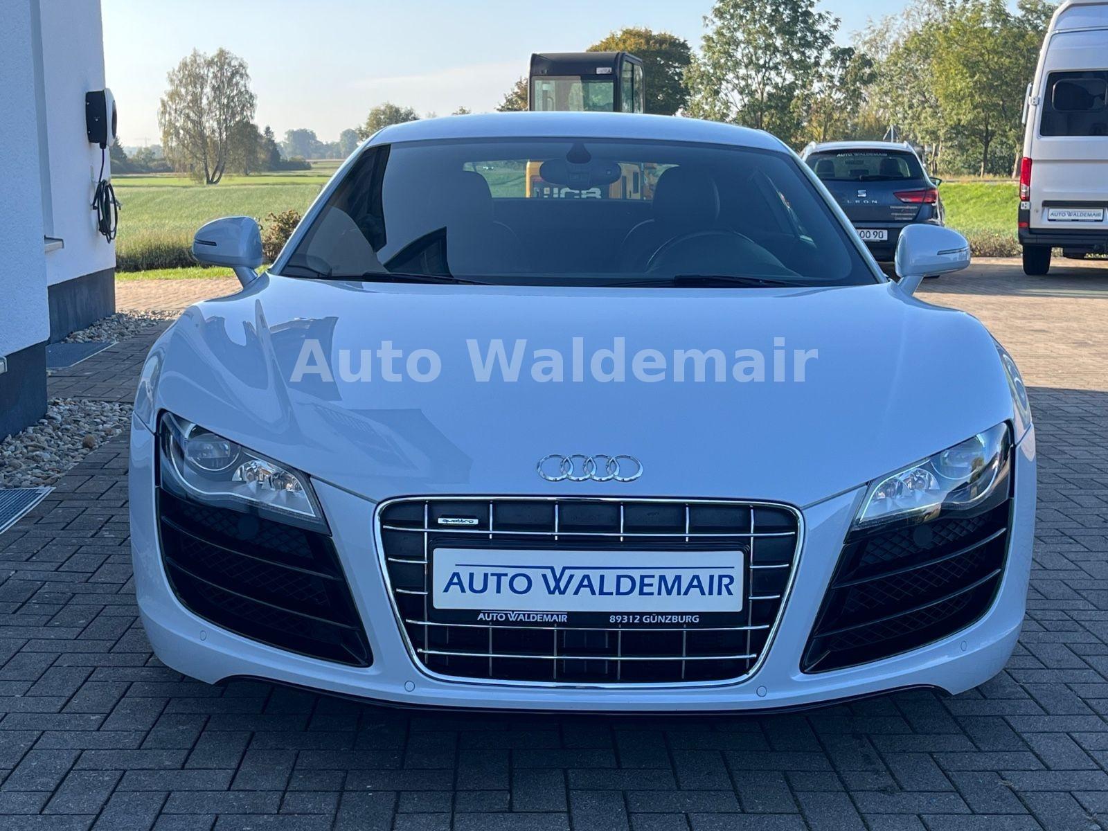 AUDI R8 COUPE 5.2 FSI QUATTRO