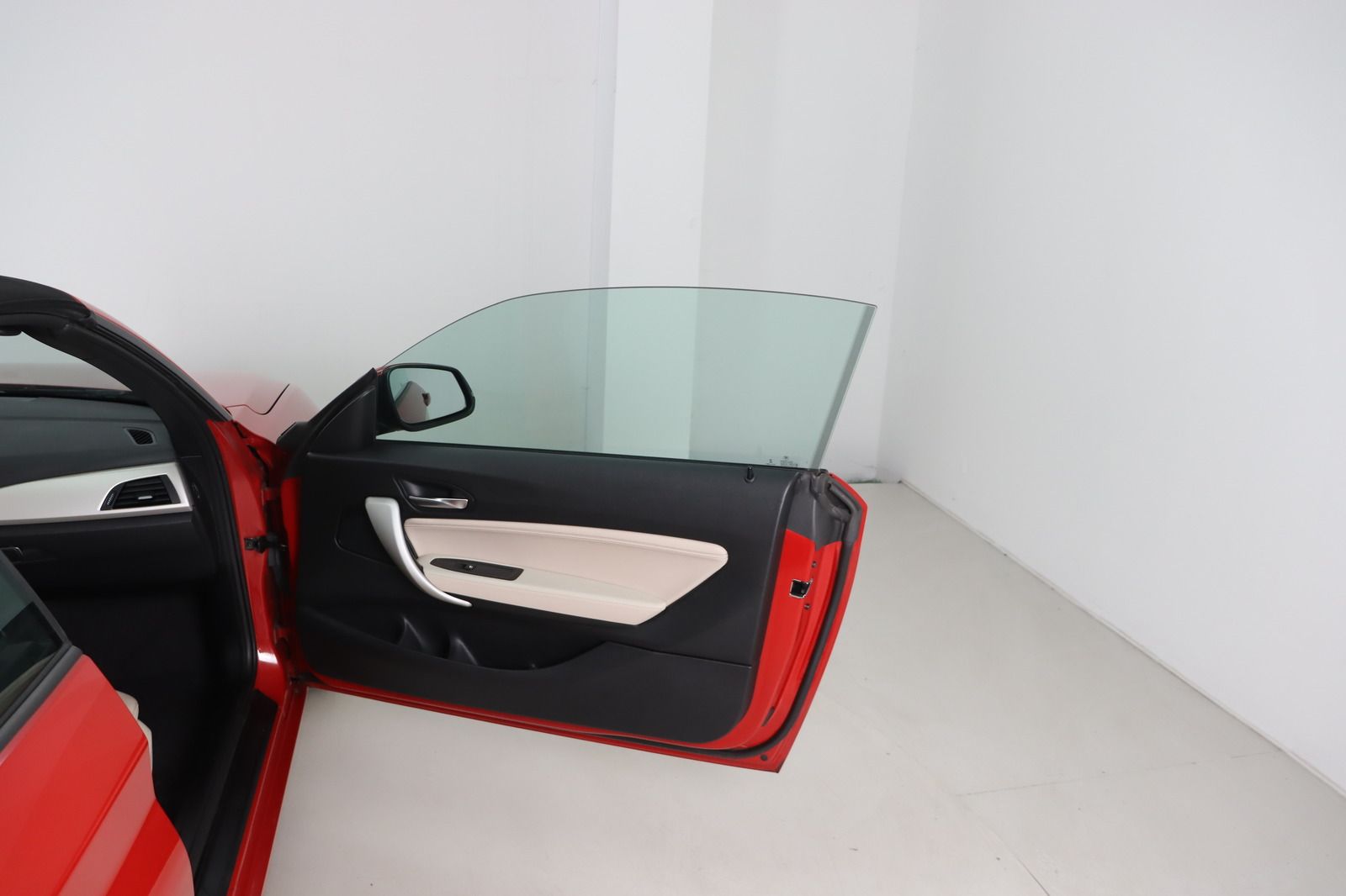 Fahrzeugabbildung BMW 220 i  * Xenon * Navi * Lenkradhzg. * Leder