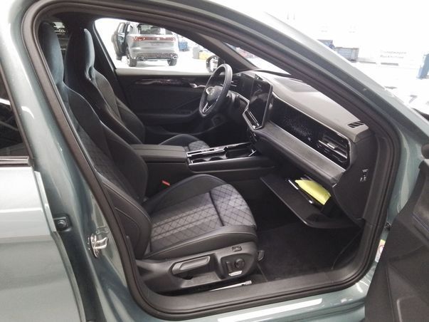 Volkswagen Passat Variant - Bild 8