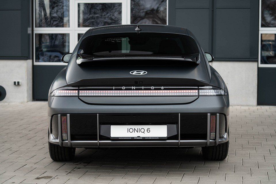 Fahrzeugabbildung Hyundai IONIQ 6 77,4kWh TECHNIQ BOSE Parkpaket Leder V2L