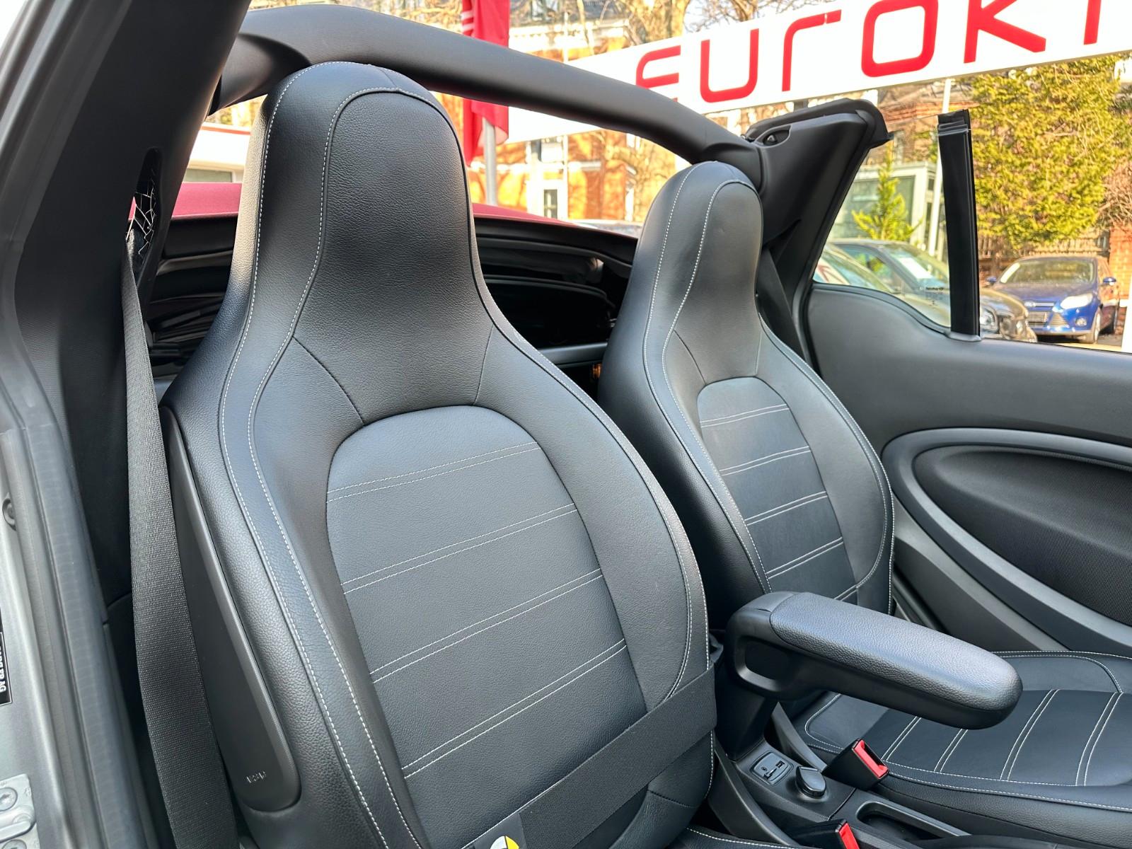 Car Image 23
