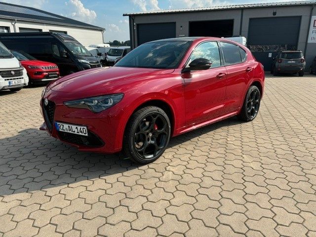 Alfa Romeo STELVIO TRIBUTO ITALIANO 2.0 Turbo 16V 280PS