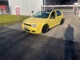 Volkswagen Golf 4 2.3er Color Concept Edition - Volkswagen Golf: 3er