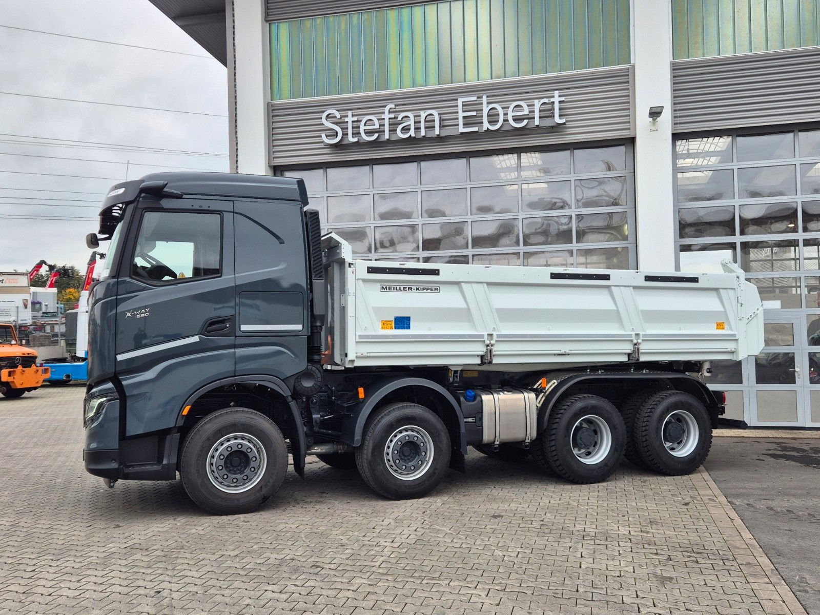 Fahrzeugabbildung Iveco AS360X58Z HR ON+ 8x4 Meiller Bordmatic AHK